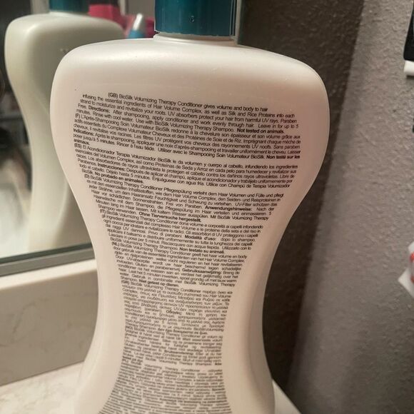 BIOSILK Volumizing Therapy Conditioner 34 Ounce - Picture 6 of 9